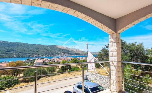 House in Grebastica, Sibenik-Knin County, Croatia 1
