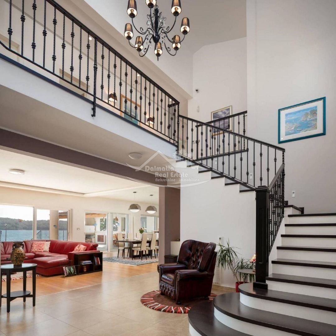Villa in Gradska cetvrt Varos, Sibenik, Sibenik-Knin County 5 - 13769642