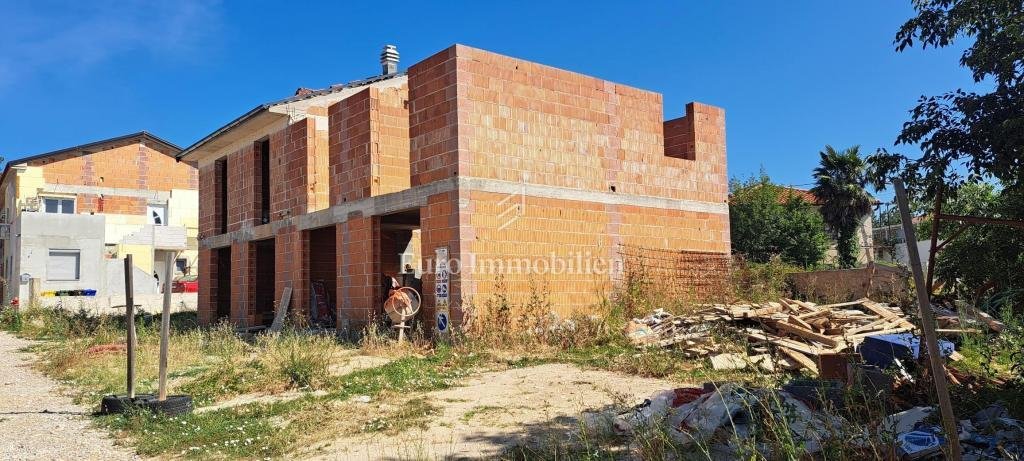 House in Vrbnik, Primorje-Gorski Kotar County, Croatia 4 - 13771135