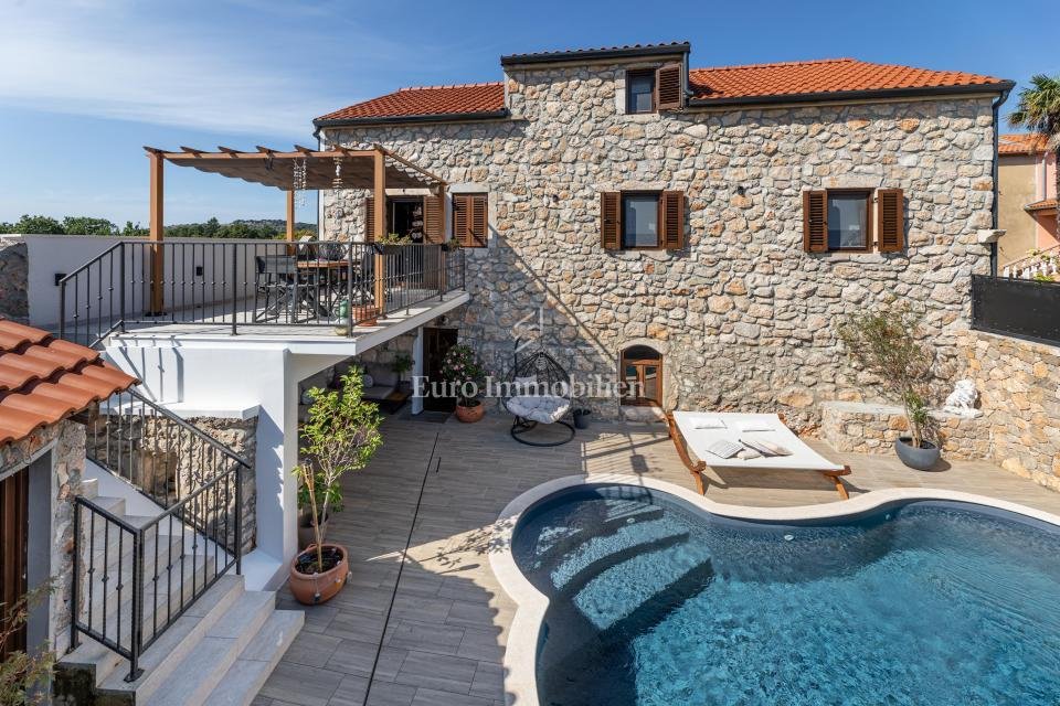 House in Vrbnik, Primorje-Gorski Kotar County, Croatia 1 - 13772865