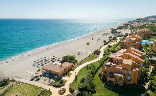 Penthouse in Puerto de la Duquesa, Andalusia, Spain 1