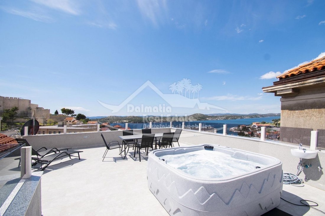 House in Gradska cetvrt Varos, Sibenik, Sibenik-Knin County 1 - 13769578