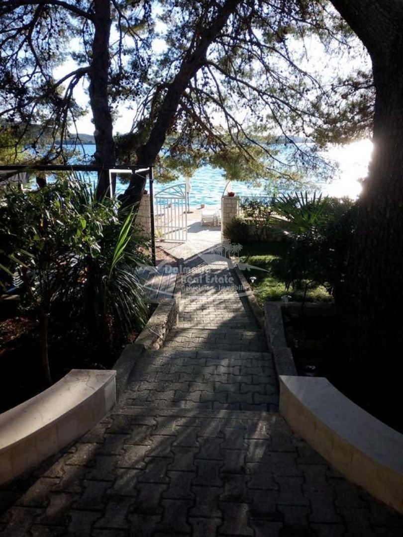 Villa in Zaboric, Sibenik-Knin County, Croatia 5 - 13770145