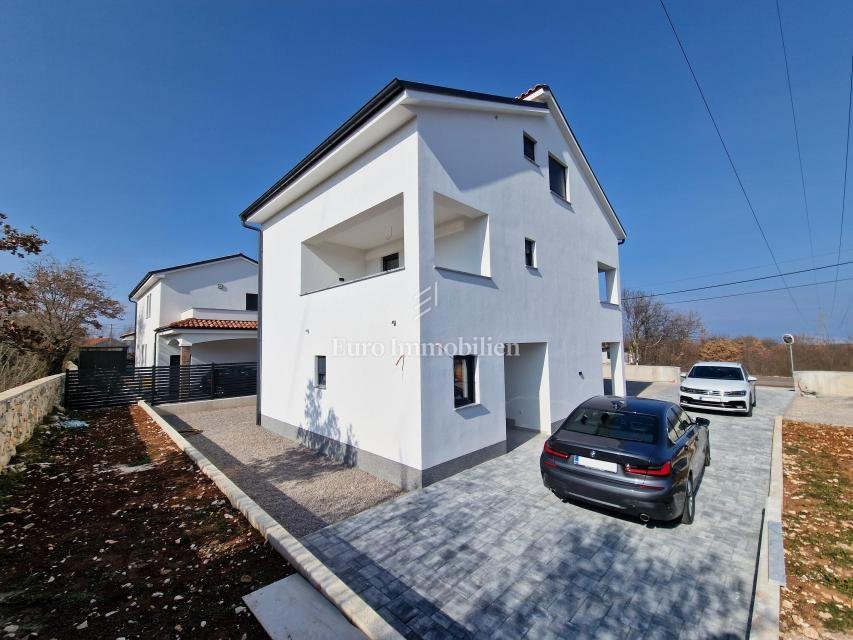 House in Malinska, Primorje-Gorski Kotar County, Croatia 3 - 13772497
