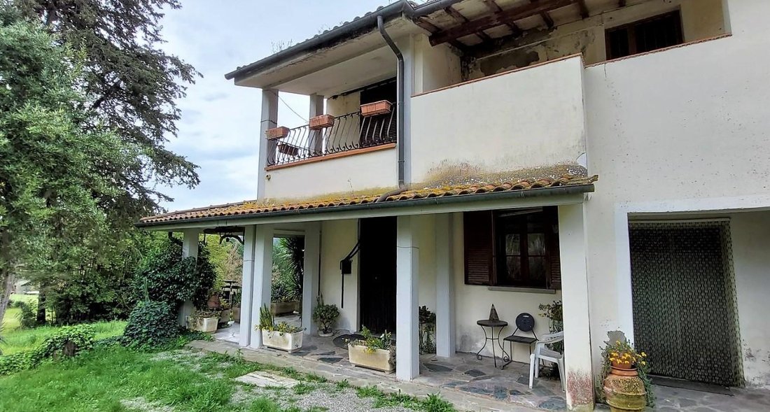 Country House in Palaia, Tuscany, Italy 5 - 13775920