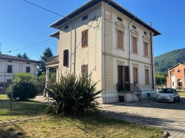 Villa in Coreglia Antelminelli, Tuscany, Italy 3 - 13776045