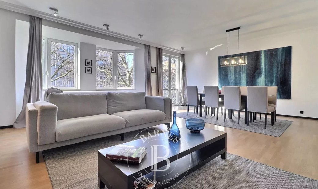 Avenue Louise Furnished 2 Bedroom Apartment In Bruxelles, Belgium For