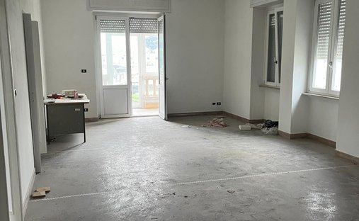 House in Romagnano, Massa, Tuscany 1