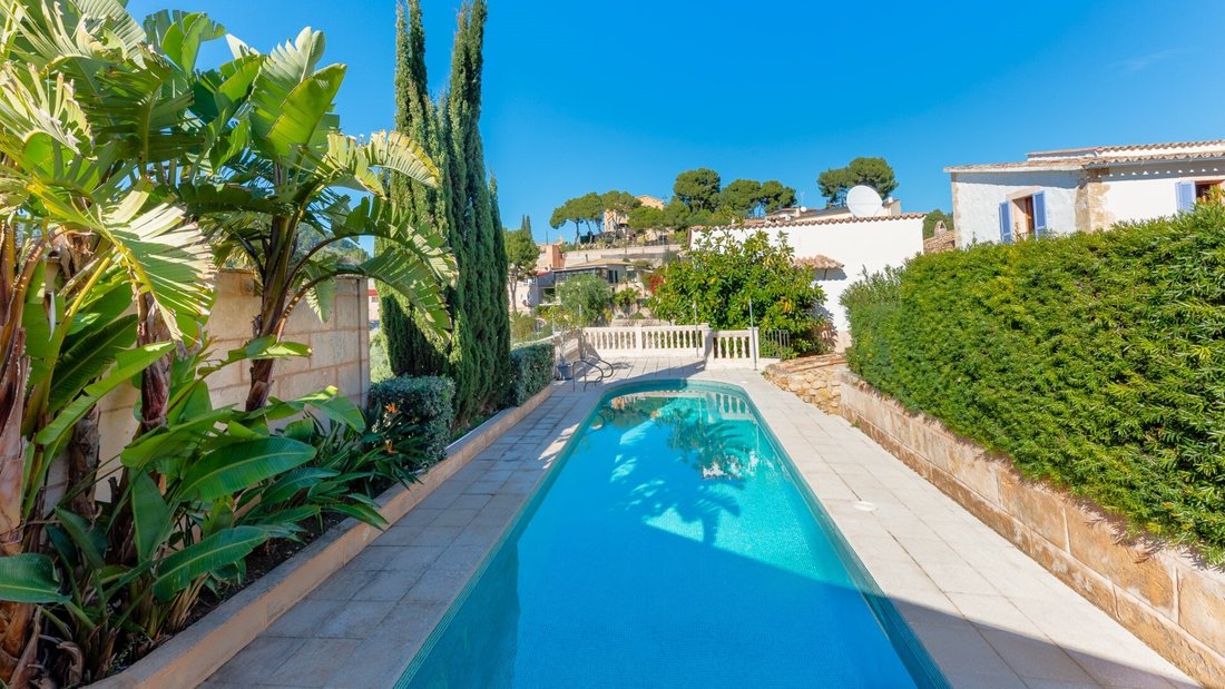 Villa in Genoa, Palma, Balearic Islands 1 - 13738642