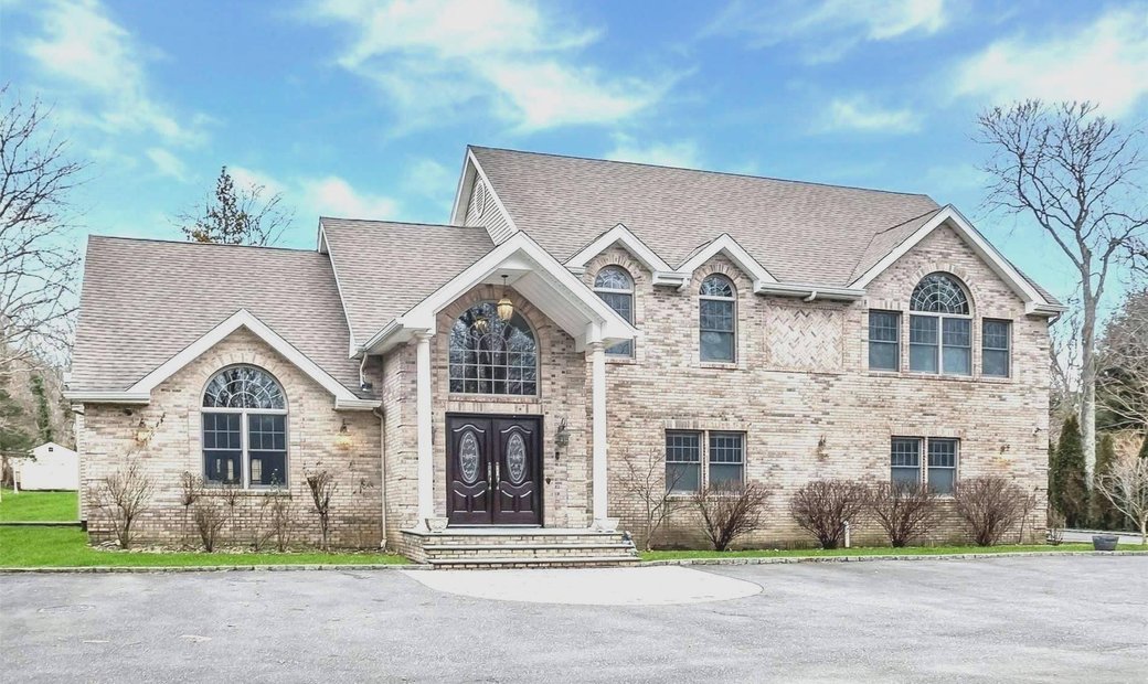 House Dix Hills In Dix Hills, Ny, United States For Sale (13774128)