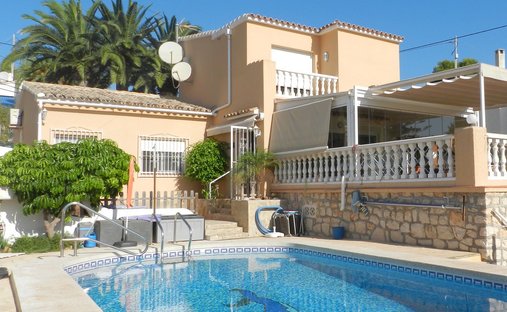 Villa in Calp / Calpe, Valencian Community, Spain 1