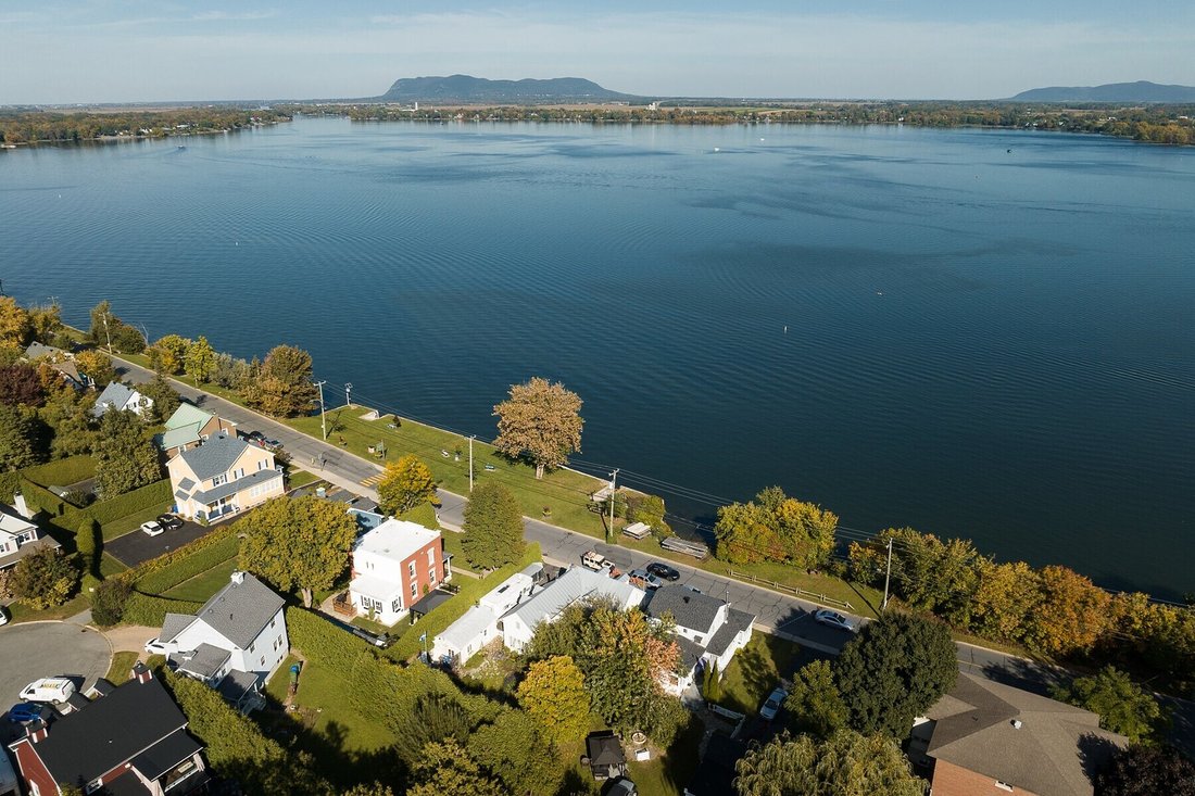 Modern Comfort, Waterfront In Chambly, Quebec, Canada For Sale (13778820)