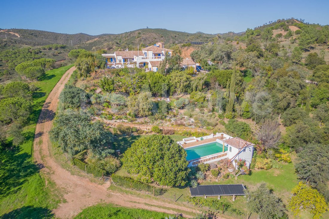 Estate in Bensafrim e Barao de Sao Joao, Algarve, Portugal 3 - 13779176