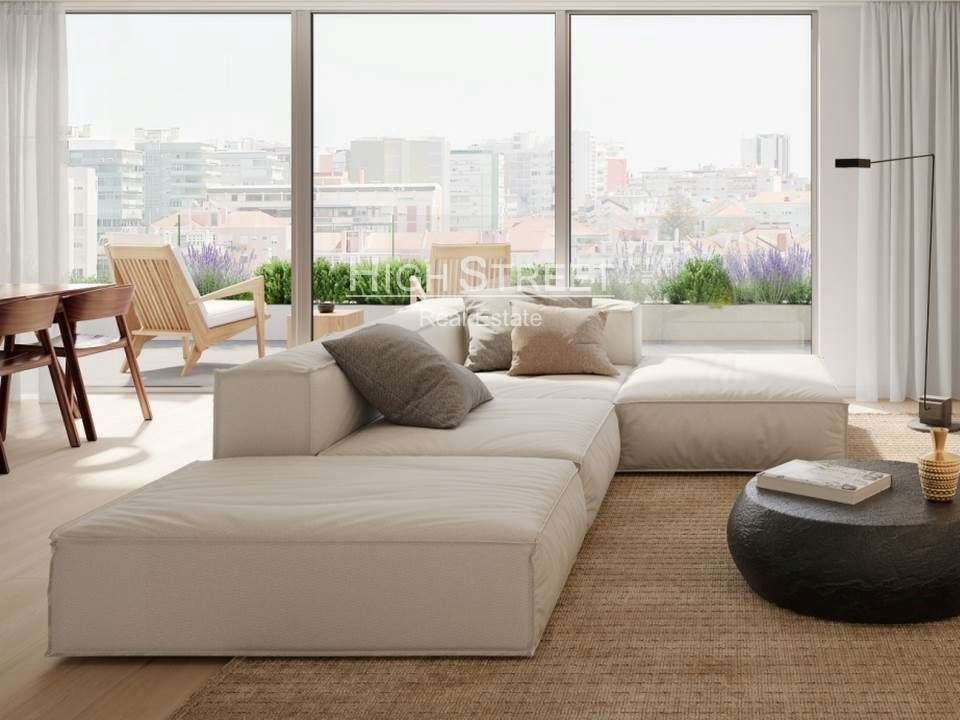 Apartment in Avenidas Novas, Lisbon, Portugal 5 - 13785155