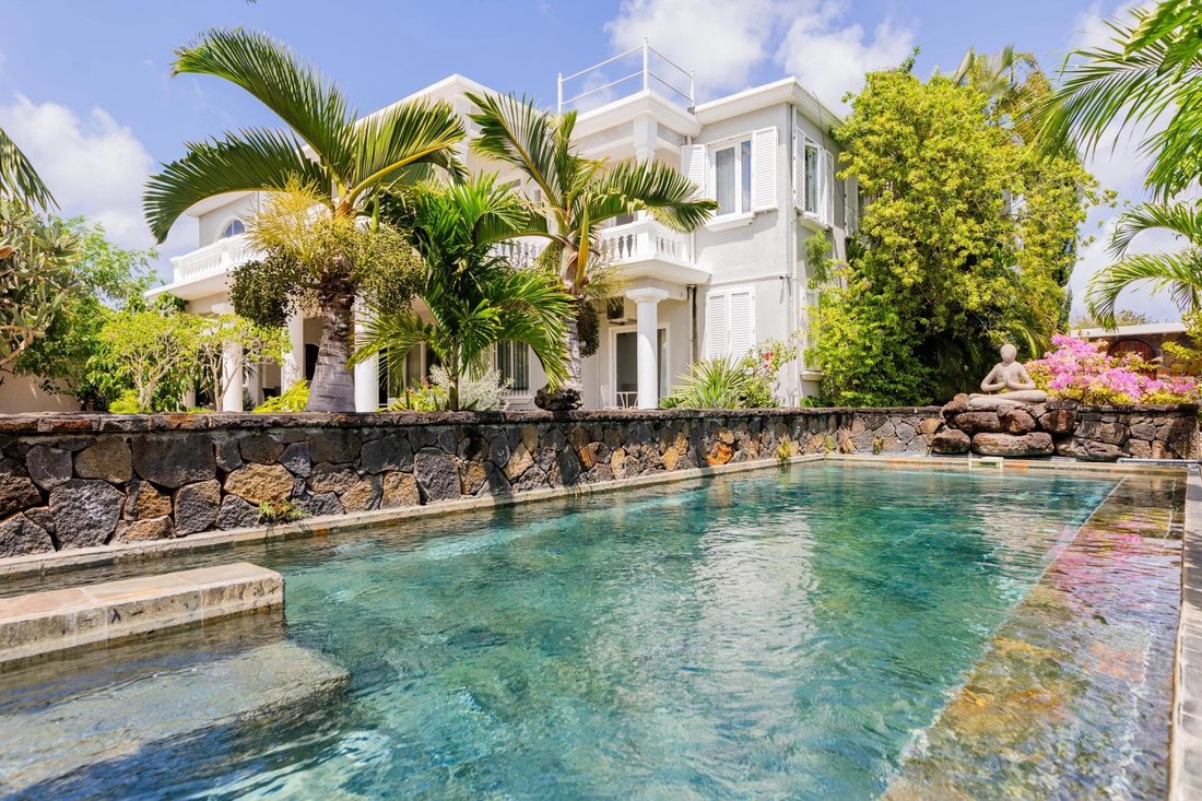 Luxurious 4 Bedroom Villa With In Grand Baie, Pamplemousses District