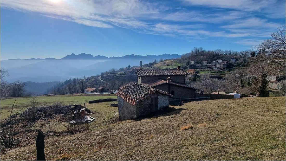 Estate in Pieve Fosciana, Tuscany, Italy 3 - 13781976