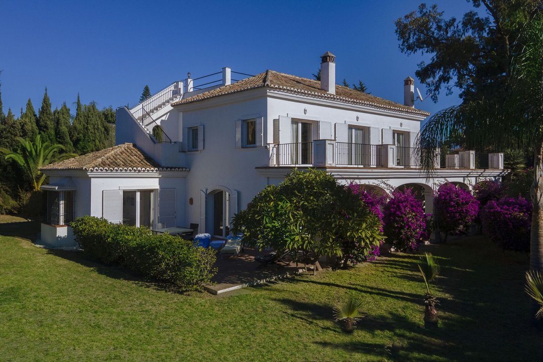 Villa in Guadalmina Baja, San Pedro de Alcantara, Spain 2 - 13786644