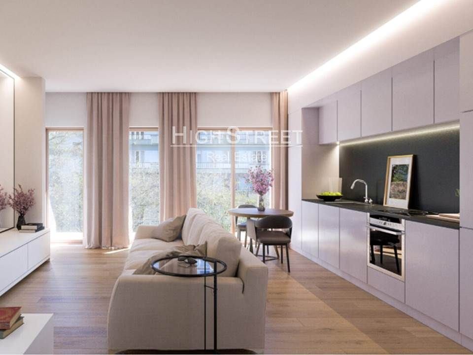 Apartment in Avenidas Novas, Lisbon, Portugal 2 - 13785304