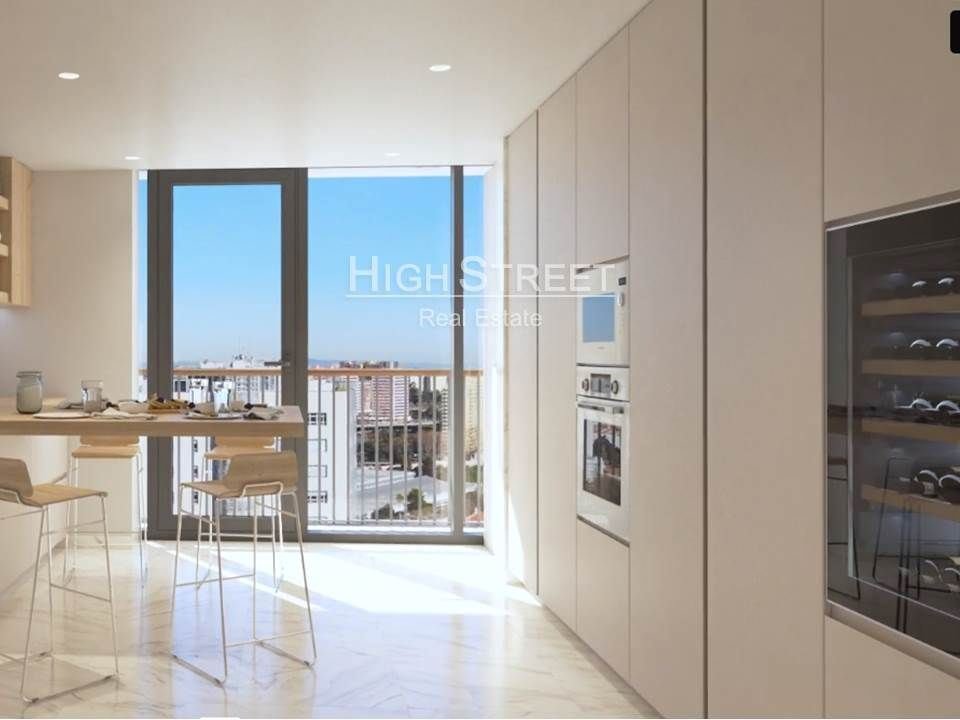 Apartment in Campolide, Lisbon, Portugal 5 - 13785225