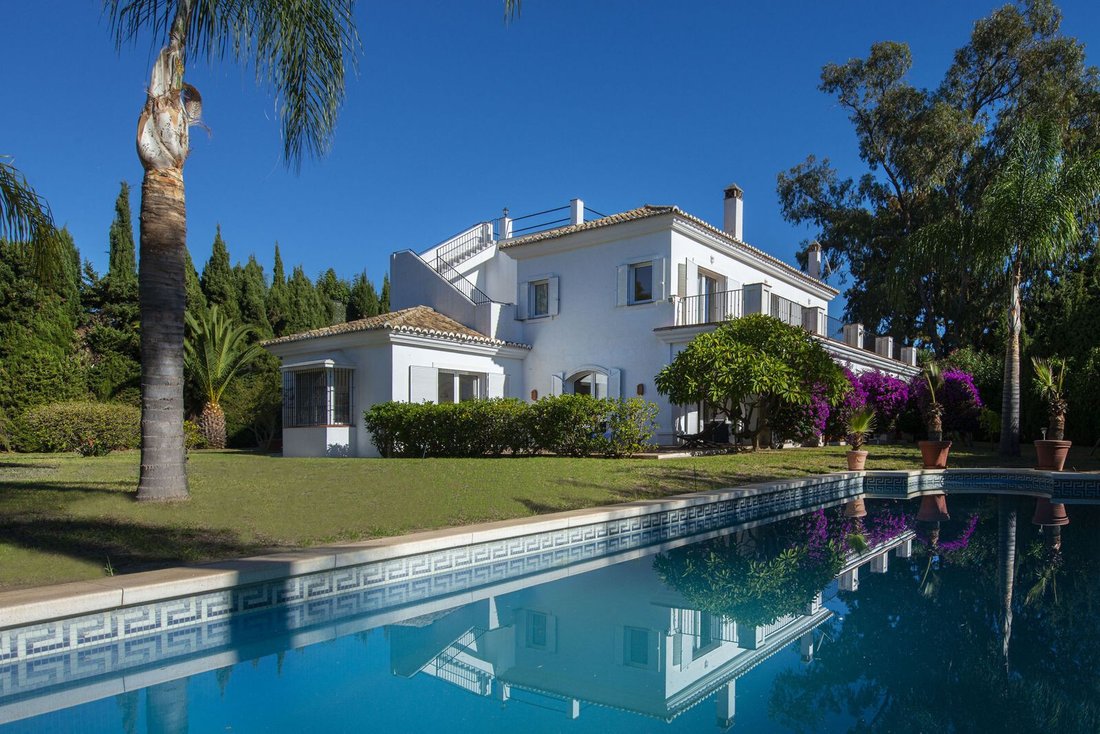 Villa in Guadalmina Baja, San Pedro de Alcantara, Spain 1 - 13786644