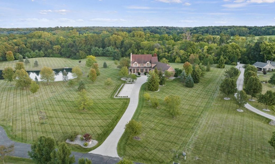 4 Bedrooms Single Family Detached In Leo Cedarville, Indiana, United