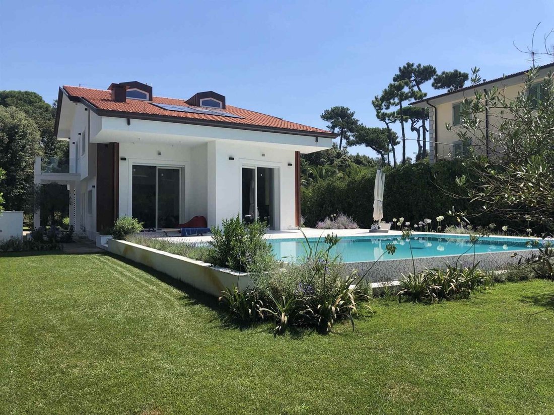 Villa in Tonfano, Pietrasanta, Italy 1 - 13784377