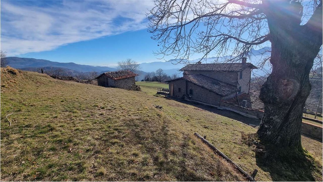 Estate in Pieve Fosciana, Tuscany, Italy 4 - 13781976