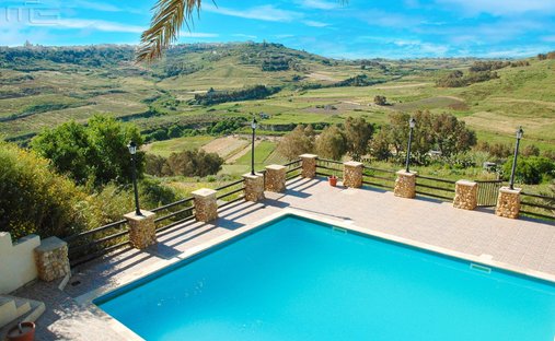 Country House in Xagħra, Malta 1