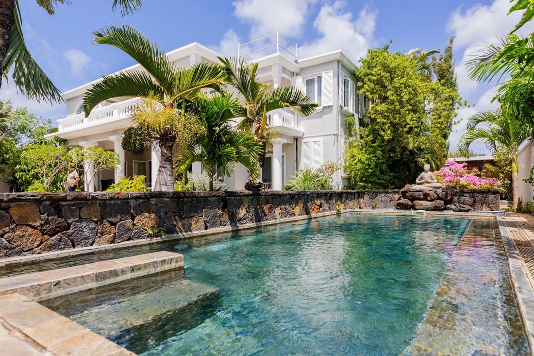 Luxurious 4 Bedroom Villa With In Grand Baie, Pamplemousses District