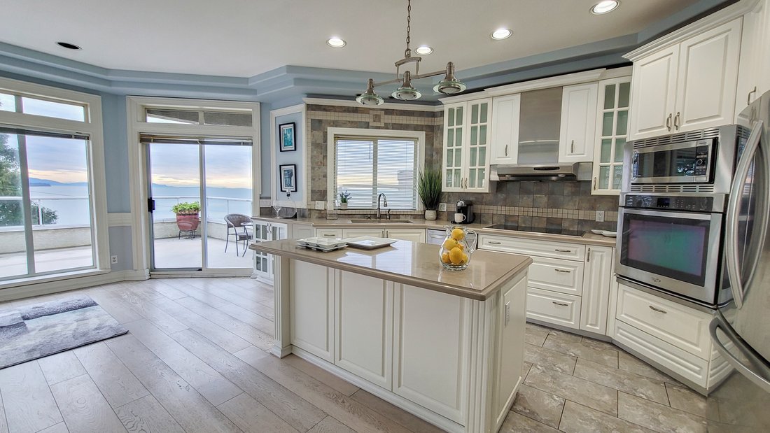 Ocean View Elegance In White Rock, British Columbia, Canada For Sale