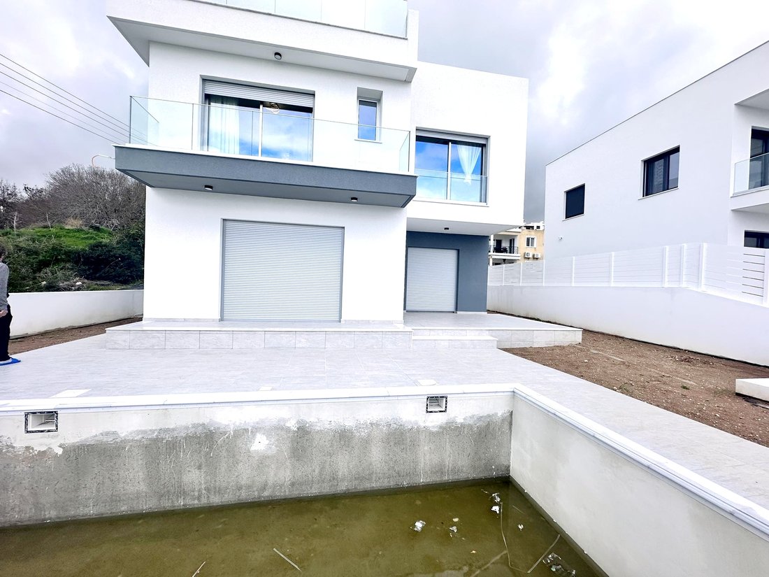 Villa in Chloraka, Paphos, Cyprus 4 - 13783657