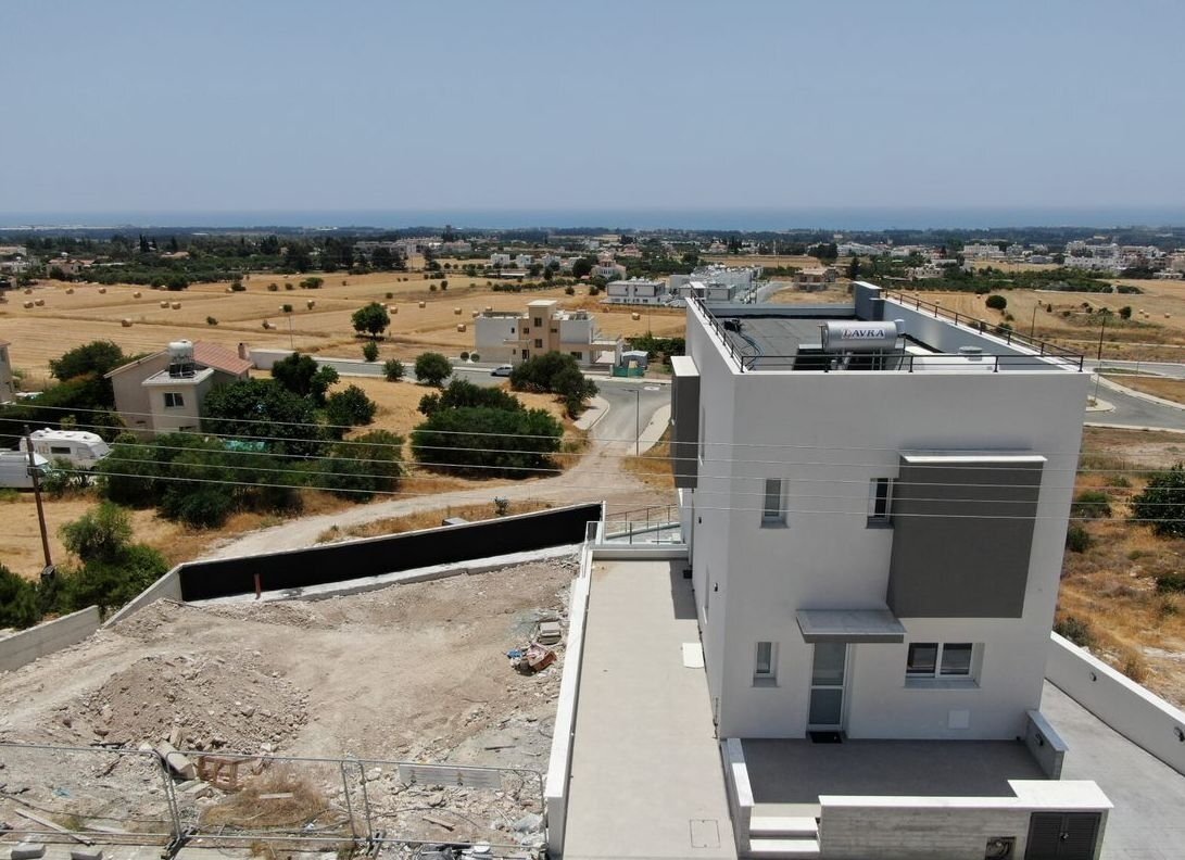 Villa in Yeroskipou, Paphos, Cyprus 3 - 12379039