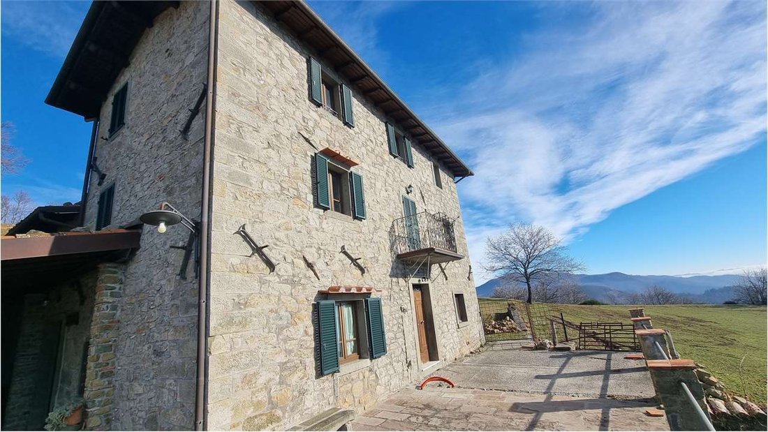 Estate in Pieve Fosciana, Tuscany, Italy 1 - 13781976