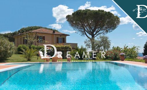 Villa in Massarosa, Tuscany, Italy 1