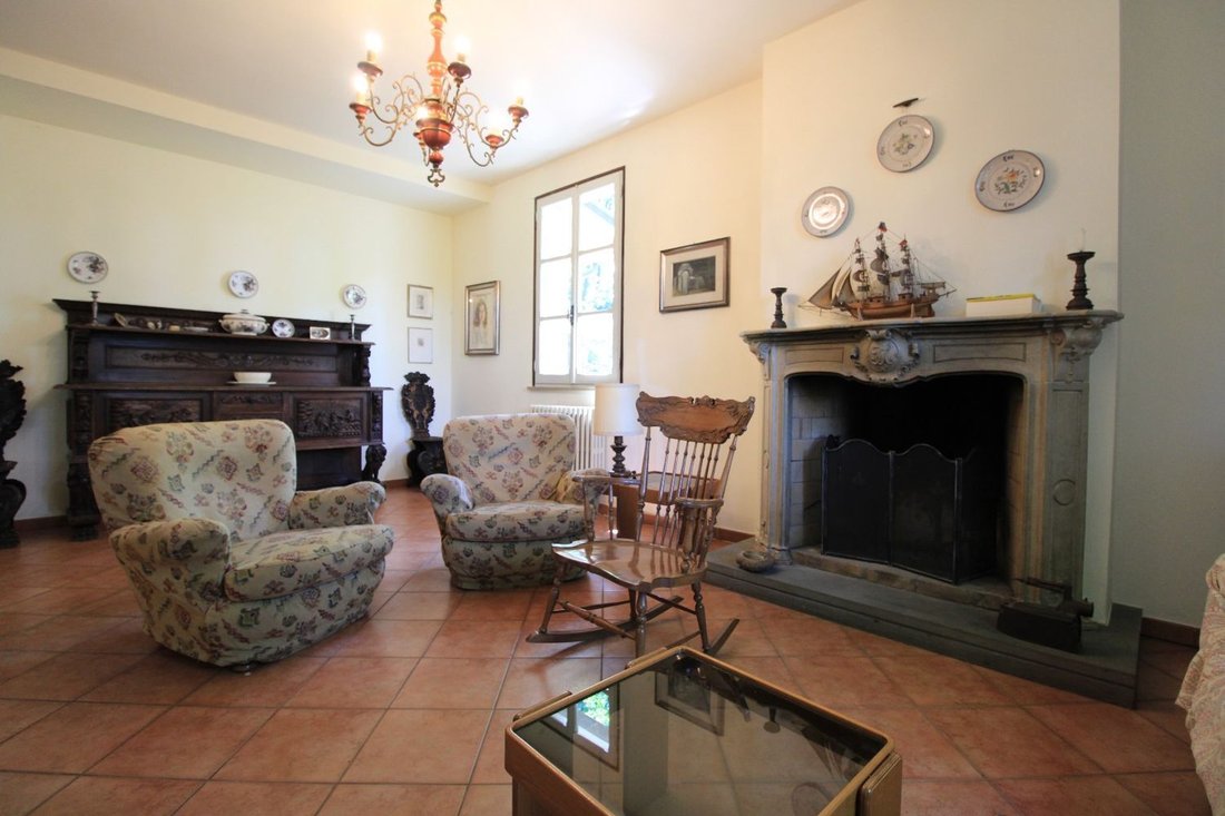 House in Quattro Castella, Emilia-Romagna, Italy 2 - 13789087