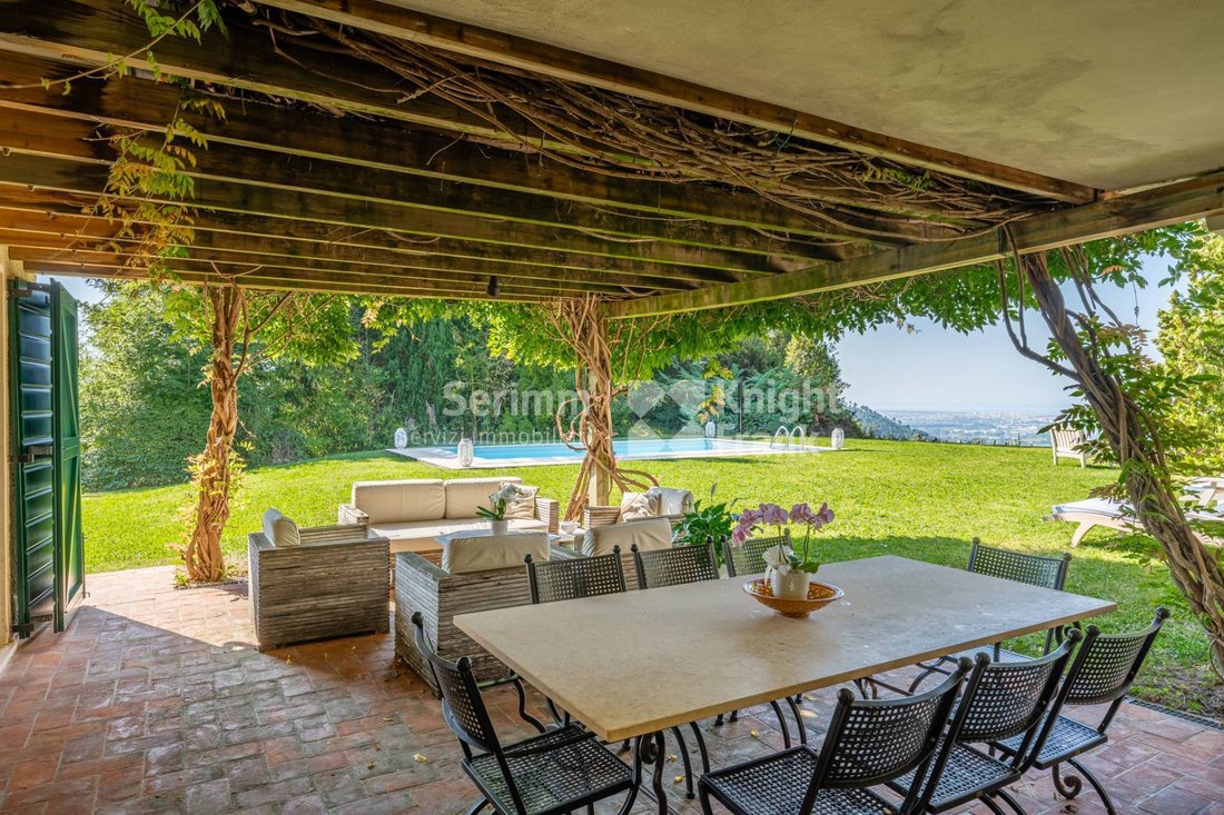 Villa in Camaiore, Tuscany, Italy 5 - 13789055