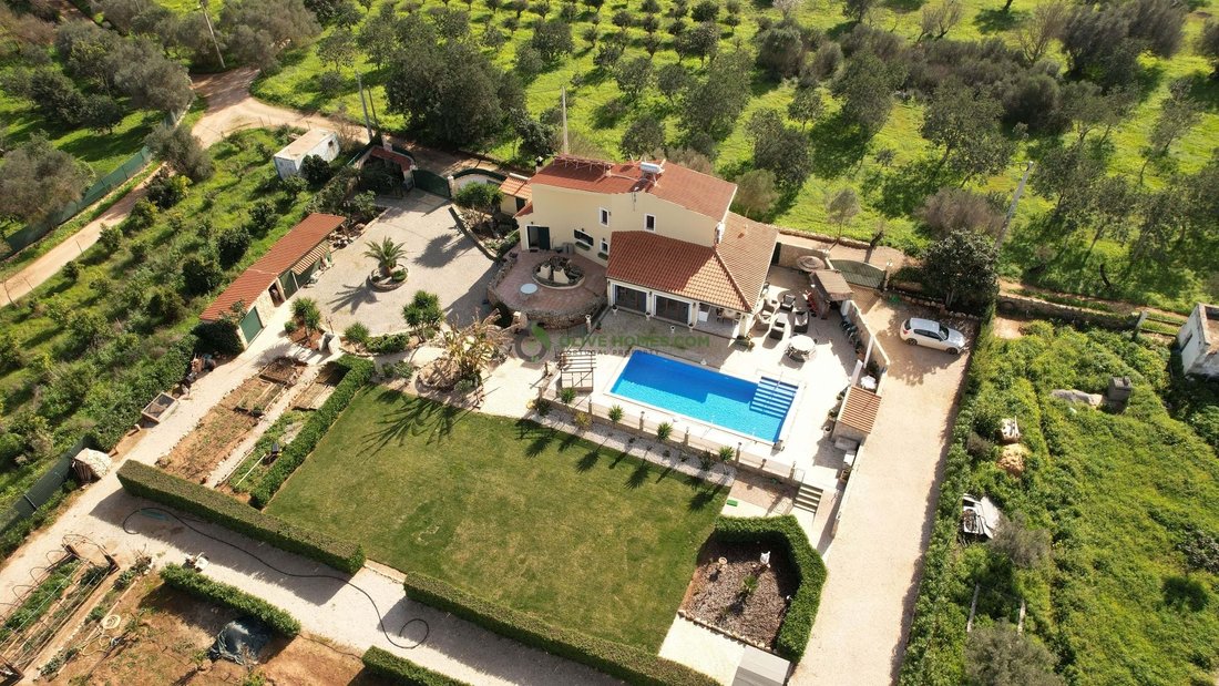Villa in Praia dos Pescadores, Olhos de Agua, Portugal 1 - 13789400