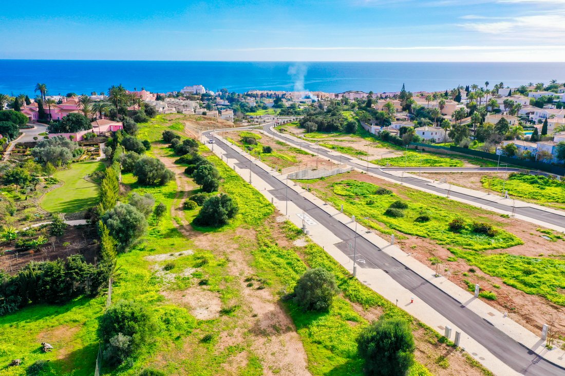 Land in Praia da Luz, Algarve, Portugal 3 - 13789652