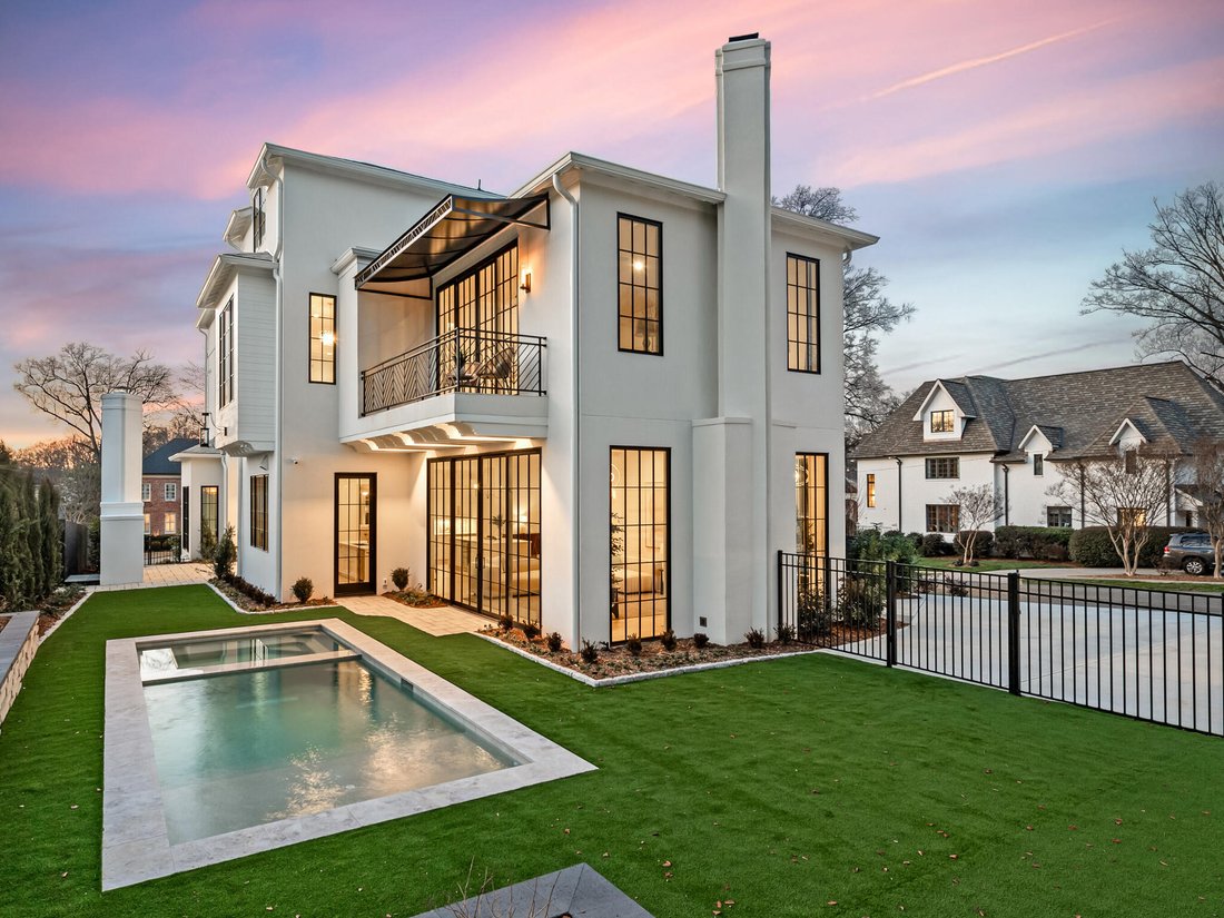 2144 Hastings Drive, Charlotte, Nc In Charlotte, North Carolina, United