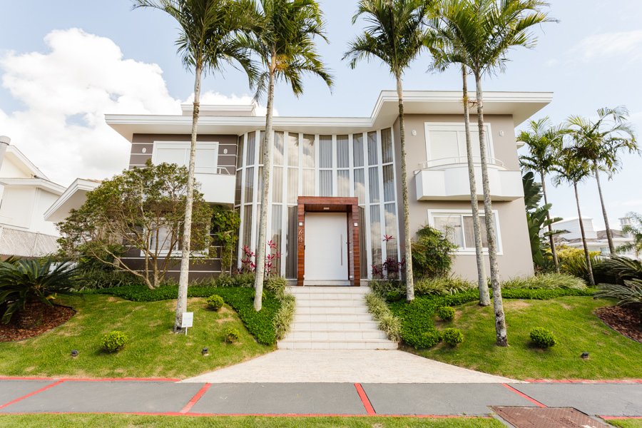 House in Jurerê Internacional, State of Santa Catarina, Brazil 1 - 13793389