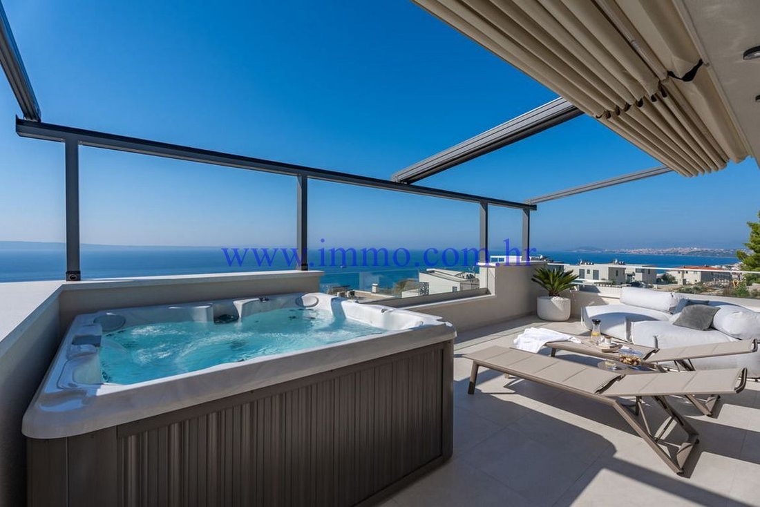 Villa in Gradski kotar Grad, Split, Split-Dalmatia County 2 - 13793296