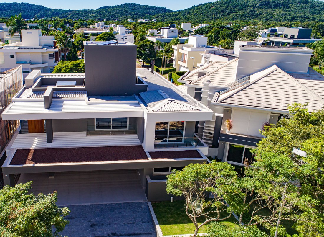 House in Jurerê Internacional, State of Santa Catarina, Brazil 3 - 13793396