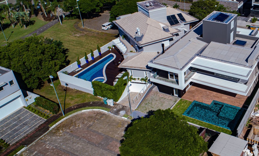 House in Jurerê Internacional, State of Santa Catarina, Brazil 4 - 13793396