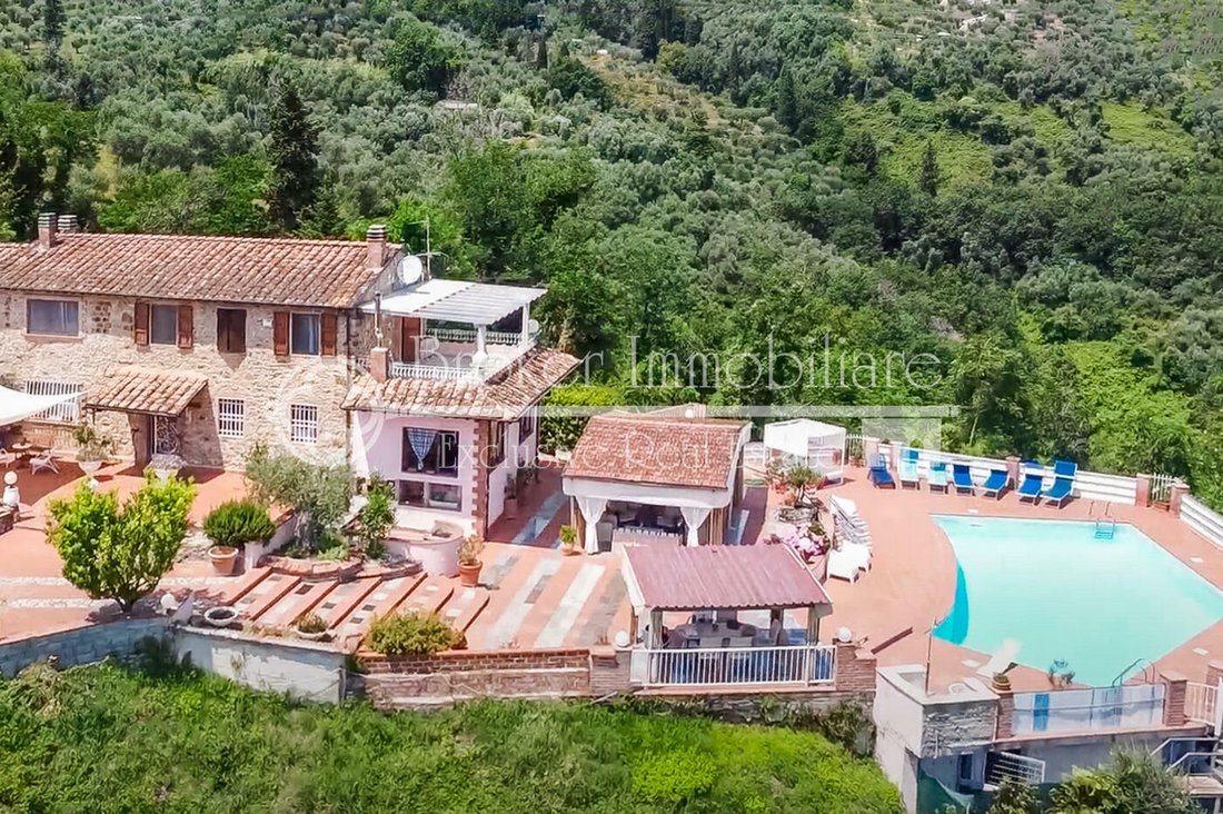 Villa en Massarosa, Toscana, Italia 1 - 11439802