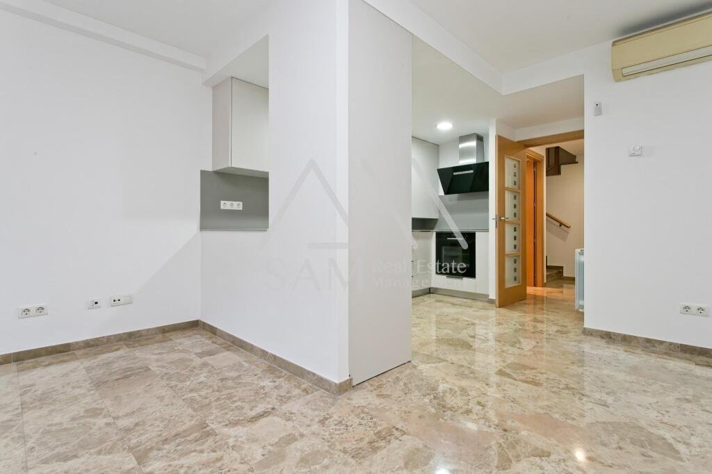 Apartment in Sarrià-Sant Gervasi, Barcelona, Spain 3 - 13561345