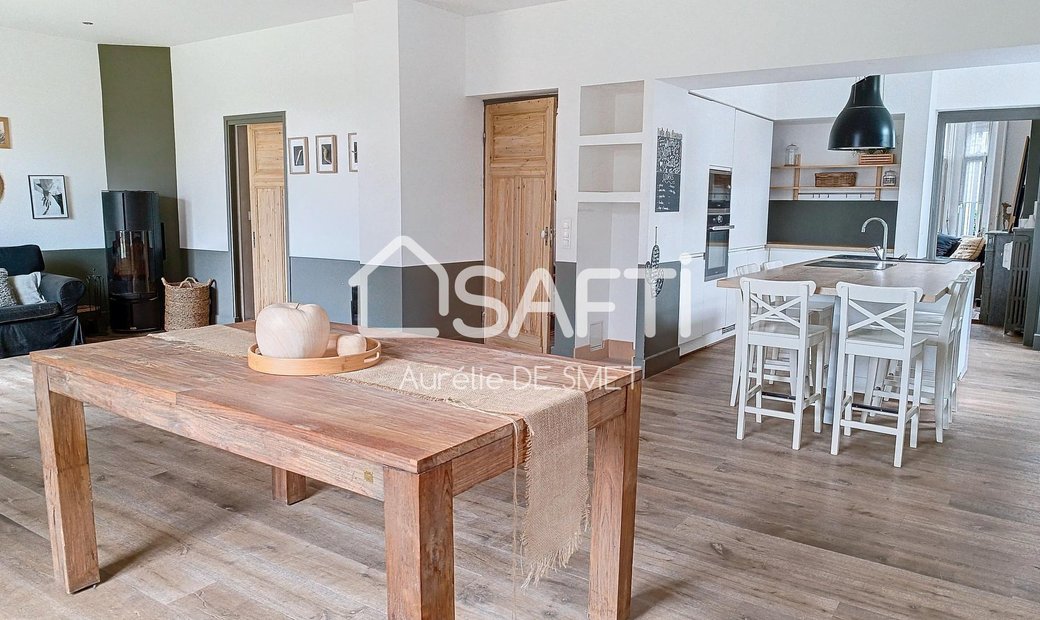 Maison D'architecte Dans Neuville En Ferrain, Nord Pas De Calais