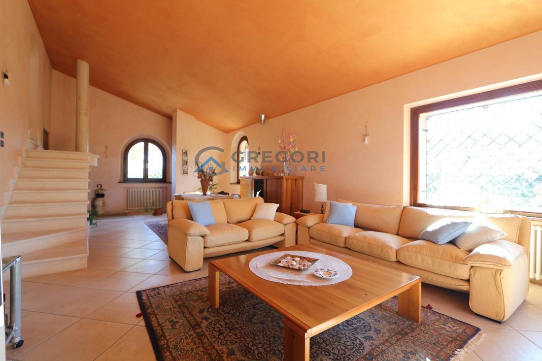 Villa in Tortoreto, Abruzzo, Italy 1 - 13796377