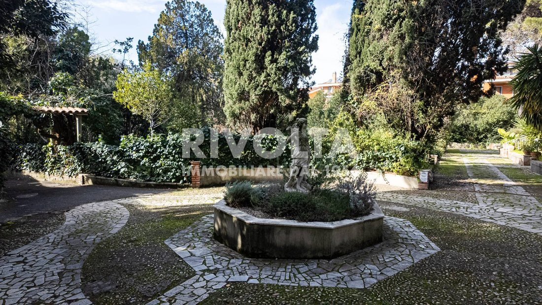Apartment in Infernetto, Rome, Lazio 2 - 13796404