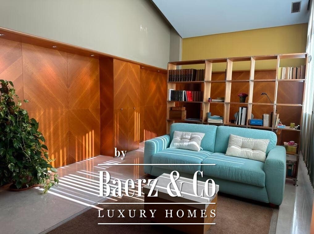 Beautiful Luxury Home In Valencia, In Eixample, Valencian Community