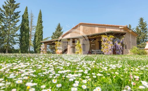 Villa in Peccioli, Tuscany, Italy 1